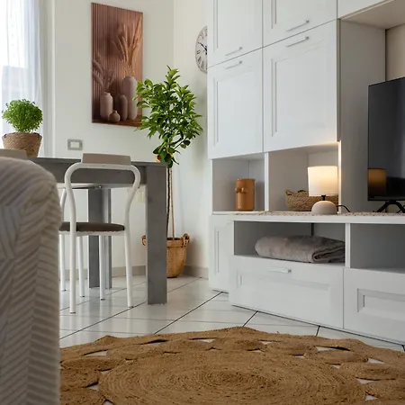Casa Lumia - A Vicino Al Mare Apartment